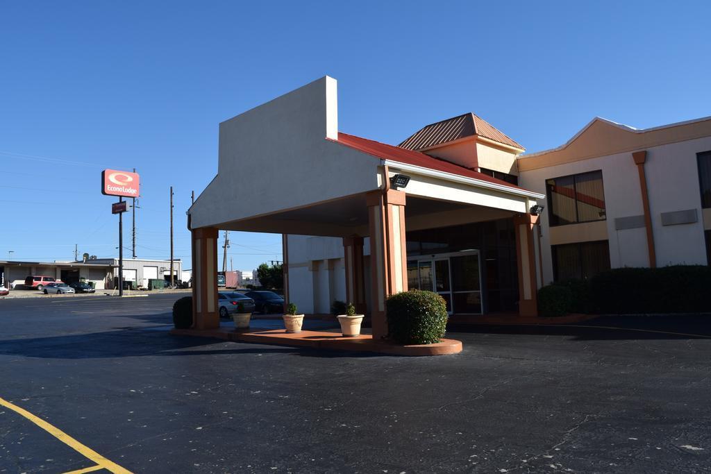 Rodeway Inn Stone Mountain Tucker Exterior foto