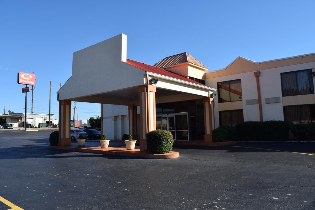 Rodeway Inn Stone Mountain Tucker Exterior foto